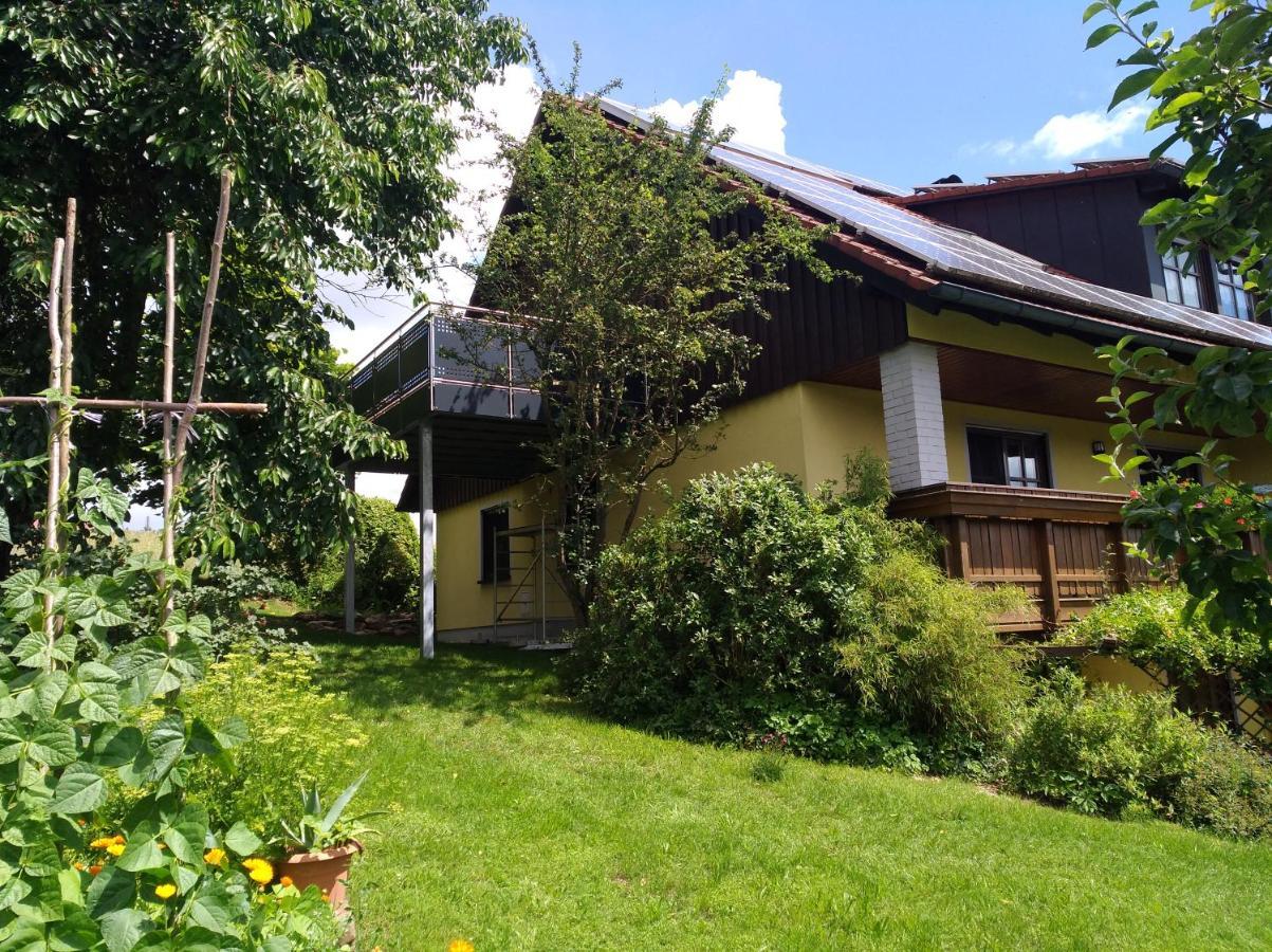 Ferienwohnung Adelhardt Eckersdorf Extérieur photo