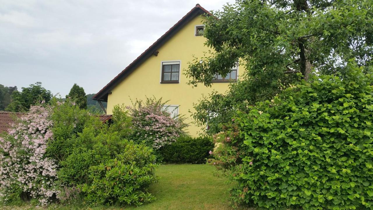 Ferienwohnung Adelhardt Eckersdorf Extérieur photo